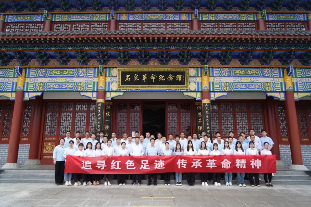 陜直股份、秦漢通航、大秦無人機、陜航研究中心聯(lián)合組織主題教育參觀見學活動